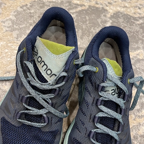 Salomon Women's Outline GTX W Hiking Size 7 - Picture 4 of 12